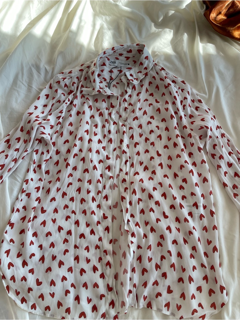 Zara White Button-Down Shirt with Red Heart Print
